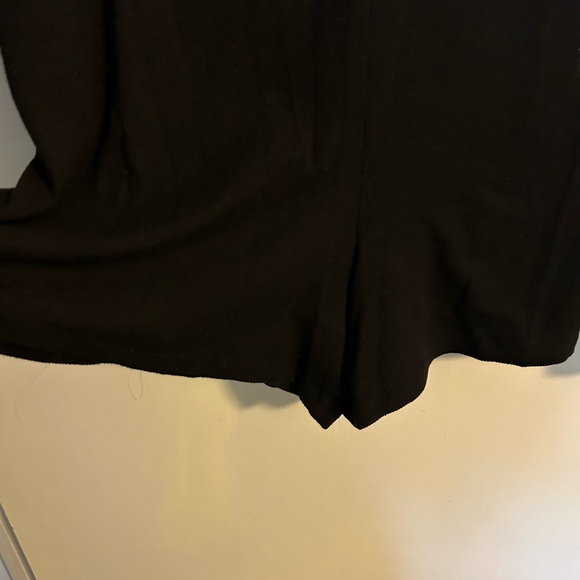 XL Old Navy Black Ribbed Pajama Romper - Picture 2 of 4